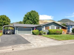 2958 Fairfax St, Medford, OR 97504