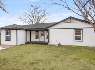 203 Chaffin St, Bonham, TX 75418