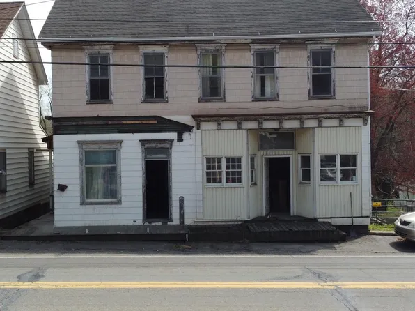 224 W Grand Ave, Tower City, PA 17980