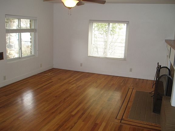 living room_11092015