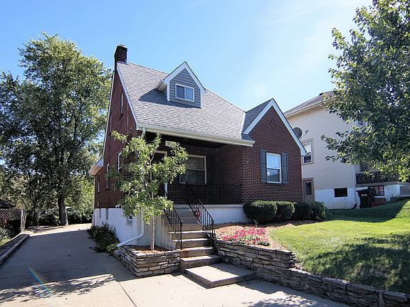 2nd image of 808 Saint James Ave