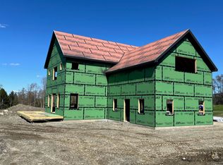 492 Elizabeths Ln #6, Morristown, VT 05661