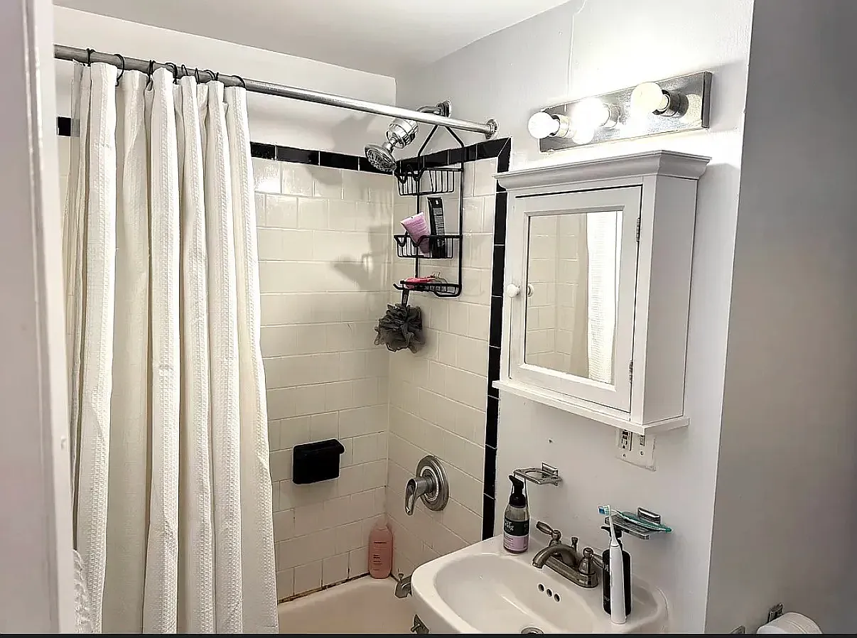 310 East 6th Street — Photo 3