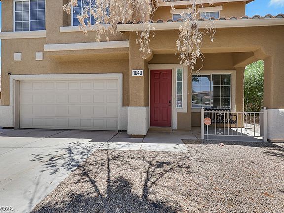 4th image of 1040 Royal Skyline St