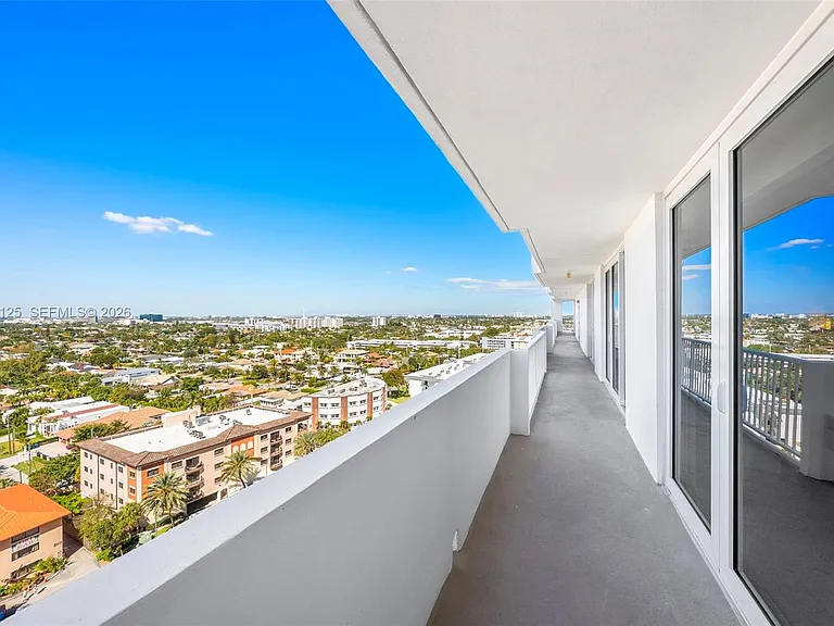4300 N Ocean Blvd #15D — Photo 42