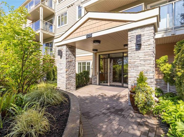 125 Aldersmith Pl #307, View Royal, BC V9A 7M7