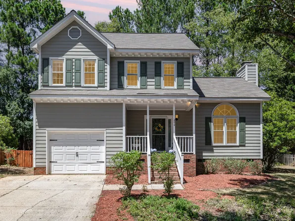 2216 Long And Winding Rd, Raleigh, NC 27603