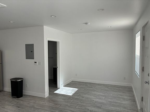 2nd image of 1638 N Hollywood Way #104
