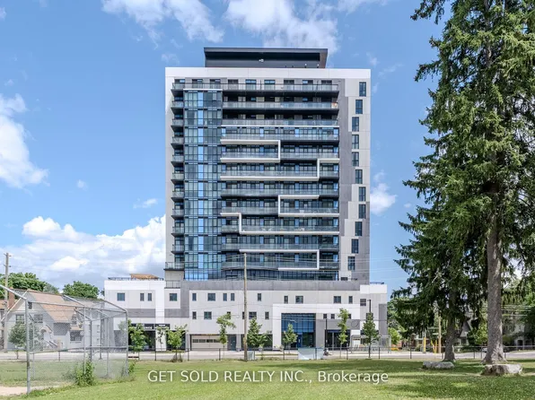 128 King St N #1105, Waterloo, ON N2J 2X9