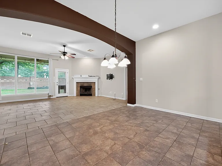 4308 Park Vista Trl — Photo 5