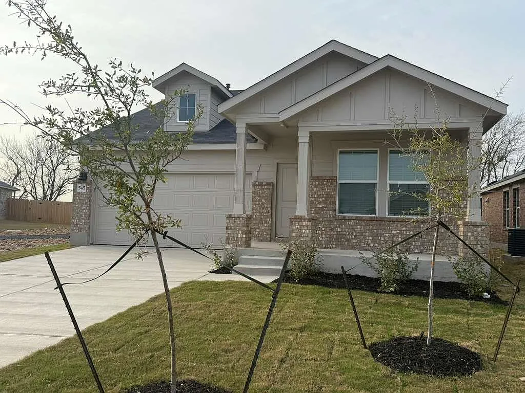 4 bed, 2022 sqft, $2,299 — Photo 3