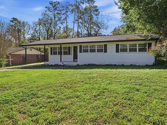 3rd image of 2153 Longview Dr