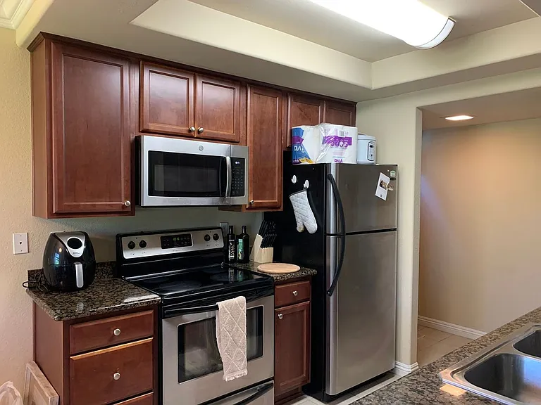 1434 Marshall Rd — Photo 3