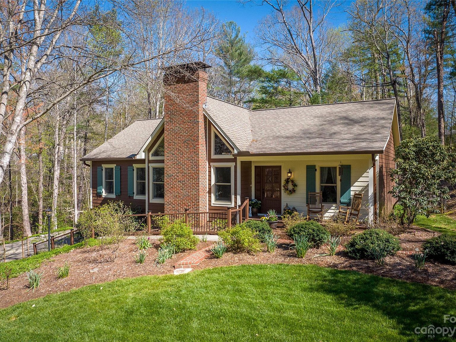 4715 E Shores Dr, NC 28655 Zillow(00)