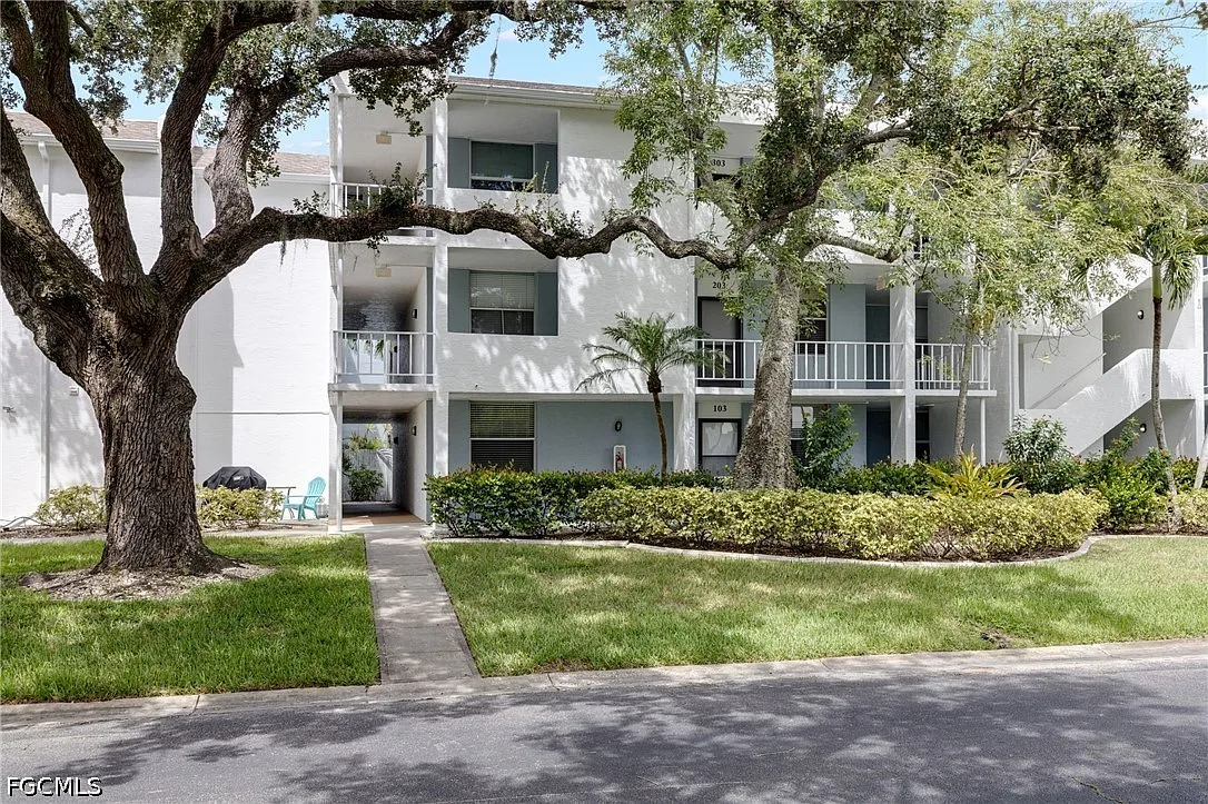 2 bed, 2.0 bath, 1084 sqft, $1,500 — Photo 2