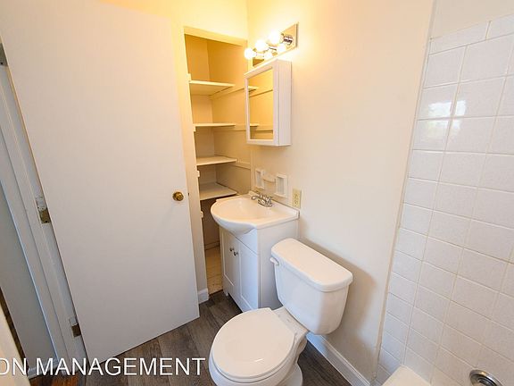 4th image of 2841 Cypress Way APT 1