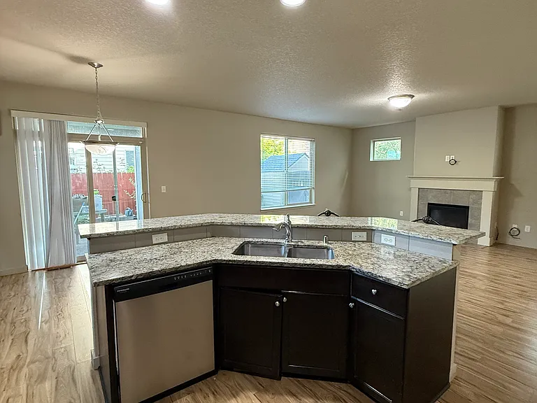 7709 NE 91st Ave — Photo 12