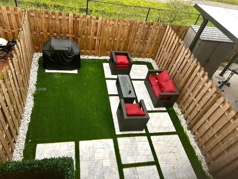 23505 SW 127th Pl — Photo 23