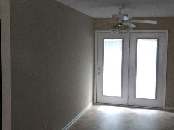 5th image of 741 Village Green Dr NW
