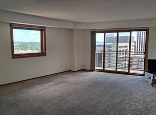 66 9th St UNIT 2415, Saint Paul, MN 55101