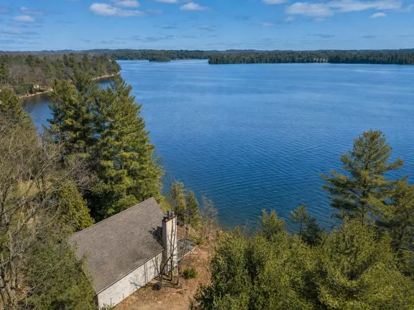 2414 Lake Dr #7, Traverse City, MI 49685