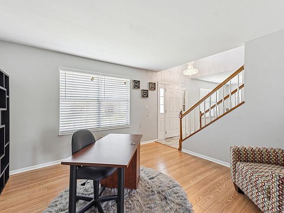 5th image of 5450 Vernon Ave