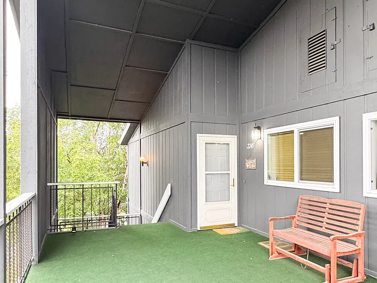 2245 Minerva Way — Photo 5