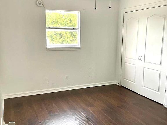 4th image of 2922 Shenandoah Dr
