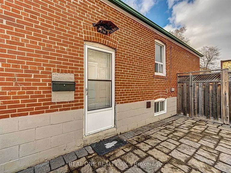 42 Cadillac Ave #LOWER — Photo 3