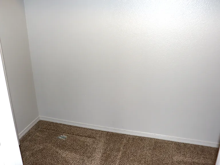 17546 Mountain Springs Ave — Photo 11