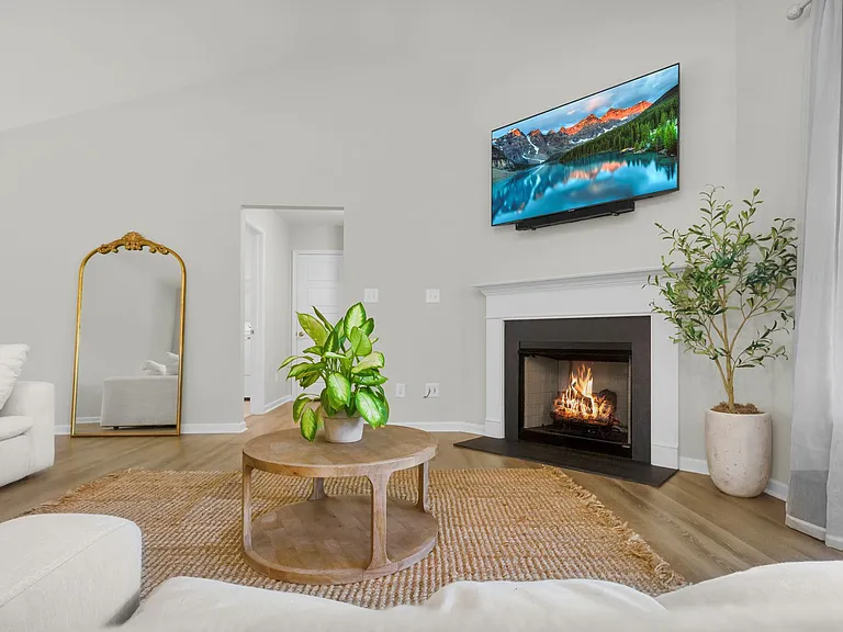 115 Grantham Pl — Photo 8