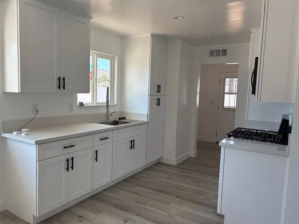 109 Walnut Dr, Tehachapi, CA 93561