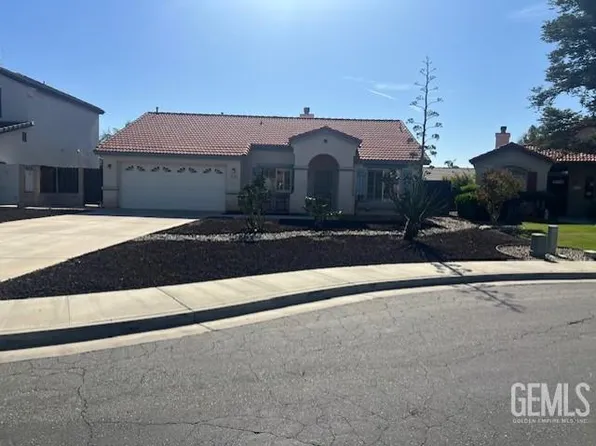6110 Cloud Peak Ct, Bakersfield, CA 93313