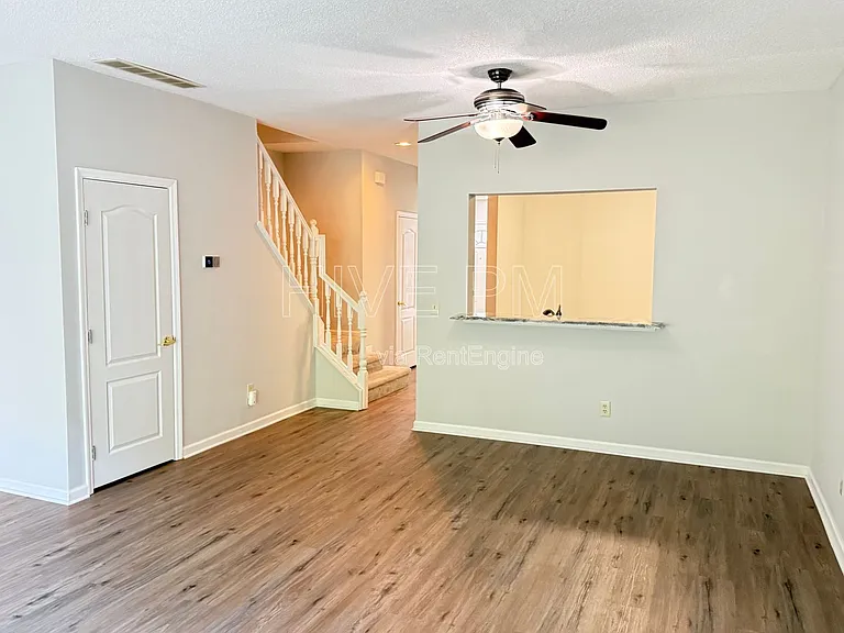 826 Rossford Run — Photo 3
