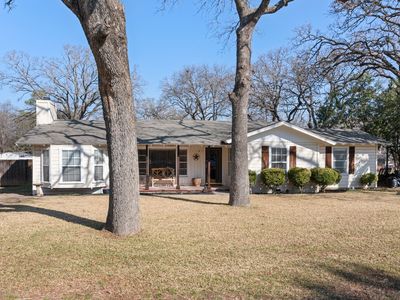 1105 Carpenter St, Azle, TX, 76020