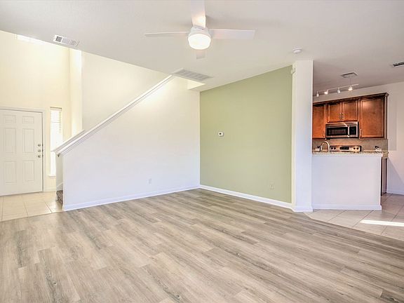 3rd image of 2410 Great Oaks Dr APT 404