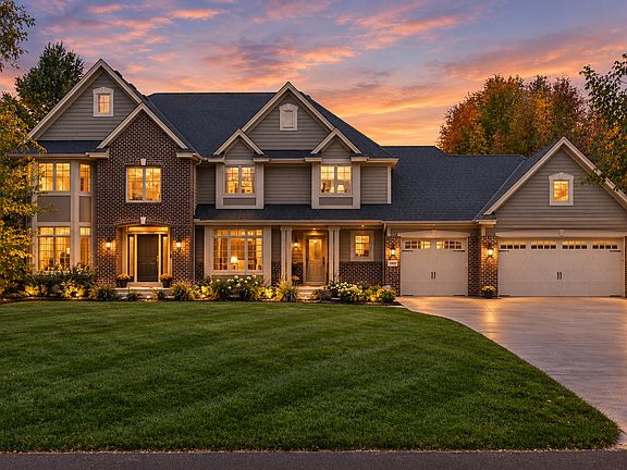 4th image of 390 Lythrum Ln