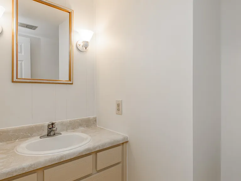 2511 Patriot Way #B — Photo 7