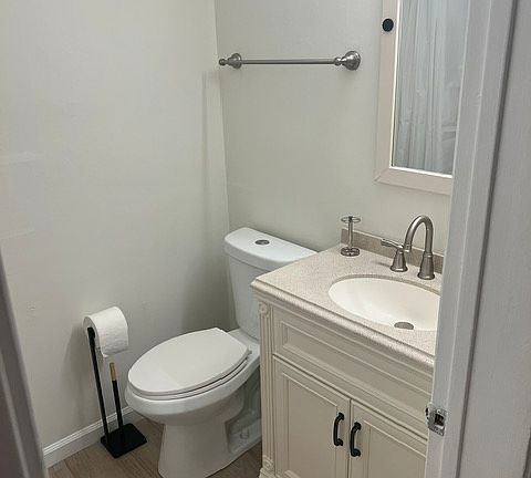 3rd image of 521 W Montecito St APT 11