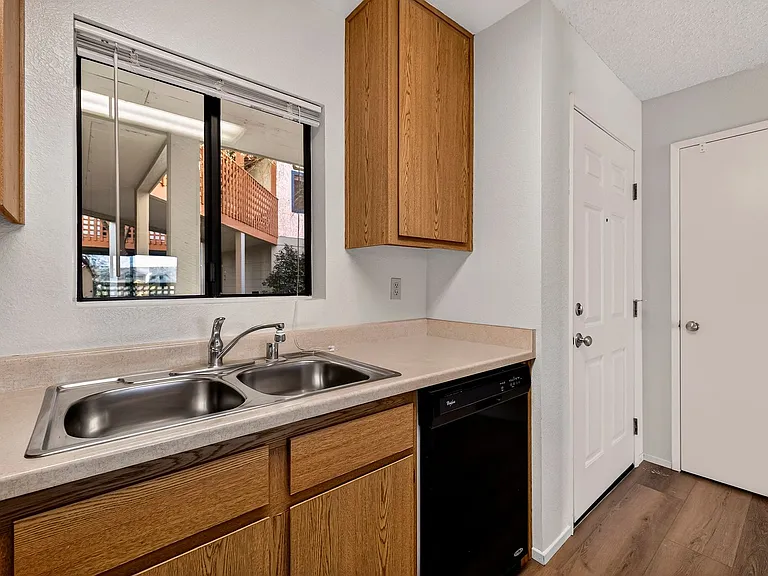 Sierra Sunrise Apartments, a 55+ Community — Photo 16