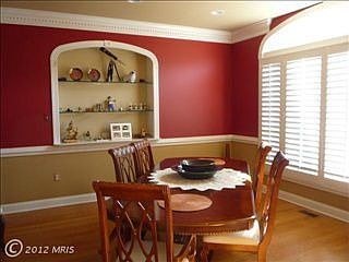 3rd image of 8116 Crooked Oaks Ct