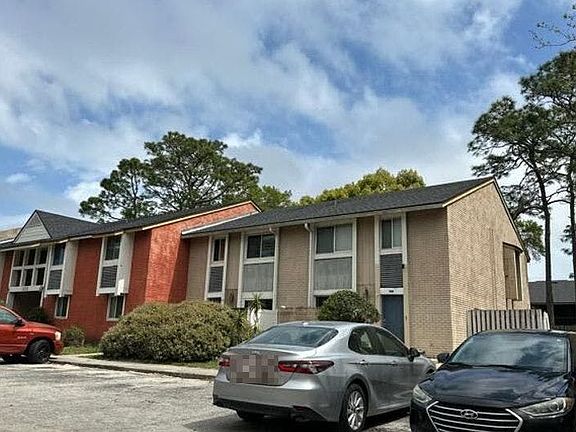 4th image of 8880 Old Kings Rd S