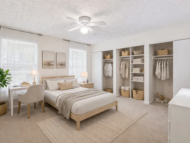 Emerald Pointe — Photo 12
