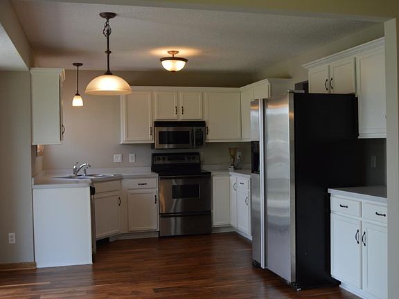 5th image of 322 Parkview Ln S