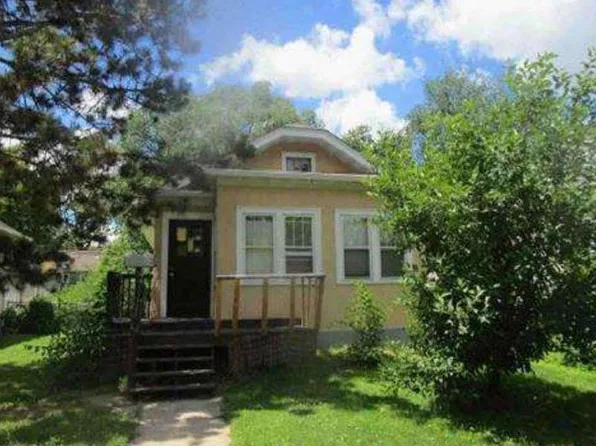 3235 Dupont Ave N, Minneapolis, MN 55412