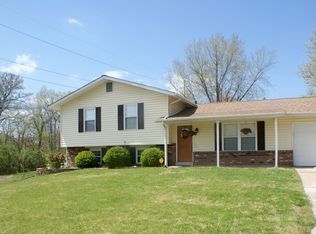 1379 Mohawk Trce, Saint Charles, MO 63304