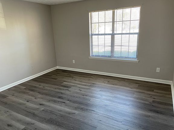 5th image of 5907 Sheldon Ct