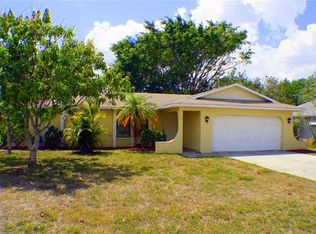 716 SE 11th Ave, Cape Coral, FL 33990