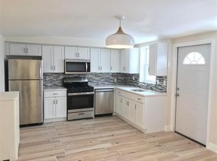 409 3rd St #2, Union City, NJ 07087