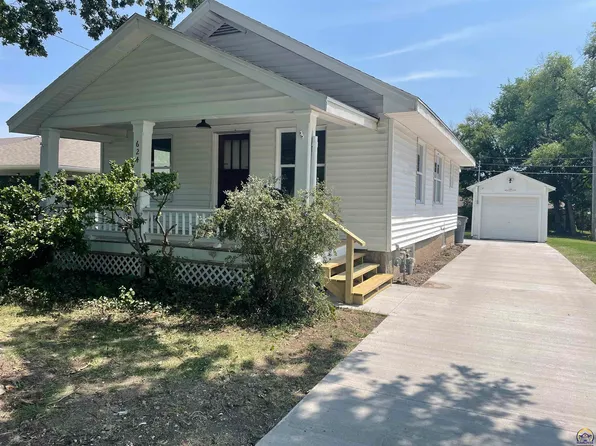 624 Elm St, Emporia, KS 66801